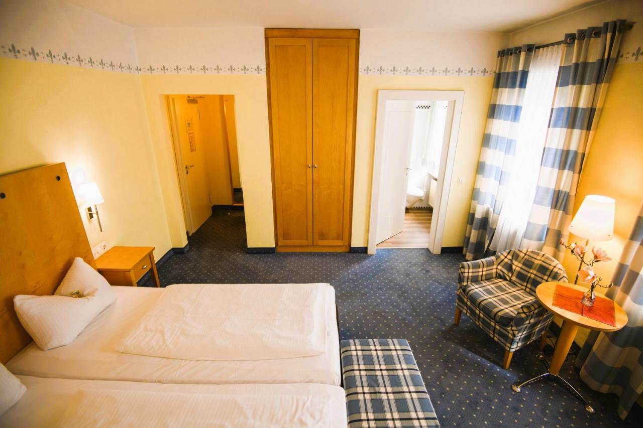 Hotel Rosenheimer Hof Traunstein Extérieur photo