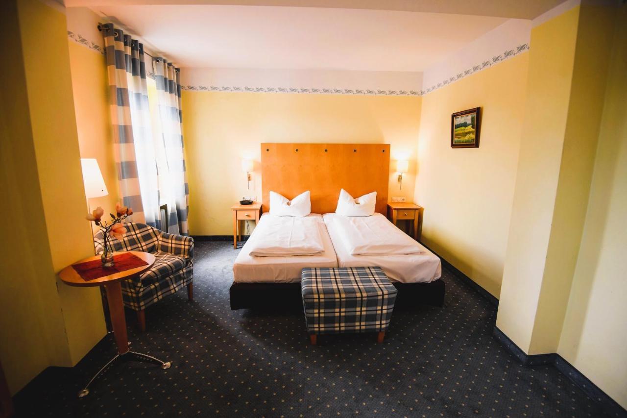 Hotel Rosenheimer Hof Traunstein Extérieur photo